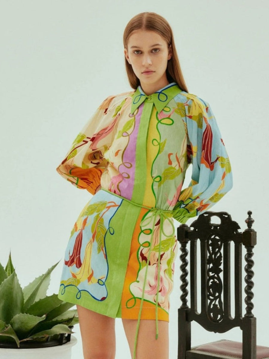 Yaprak Desenli Puf Kollu Bağcıklı Mini Elbise