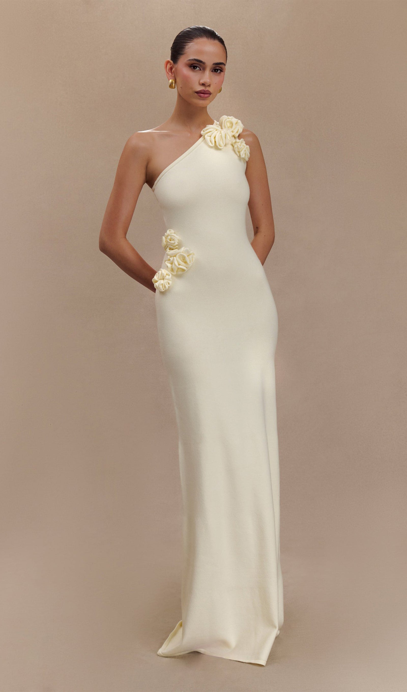 Tek Omuzlu Çiçekli Örme Uzun Elbise