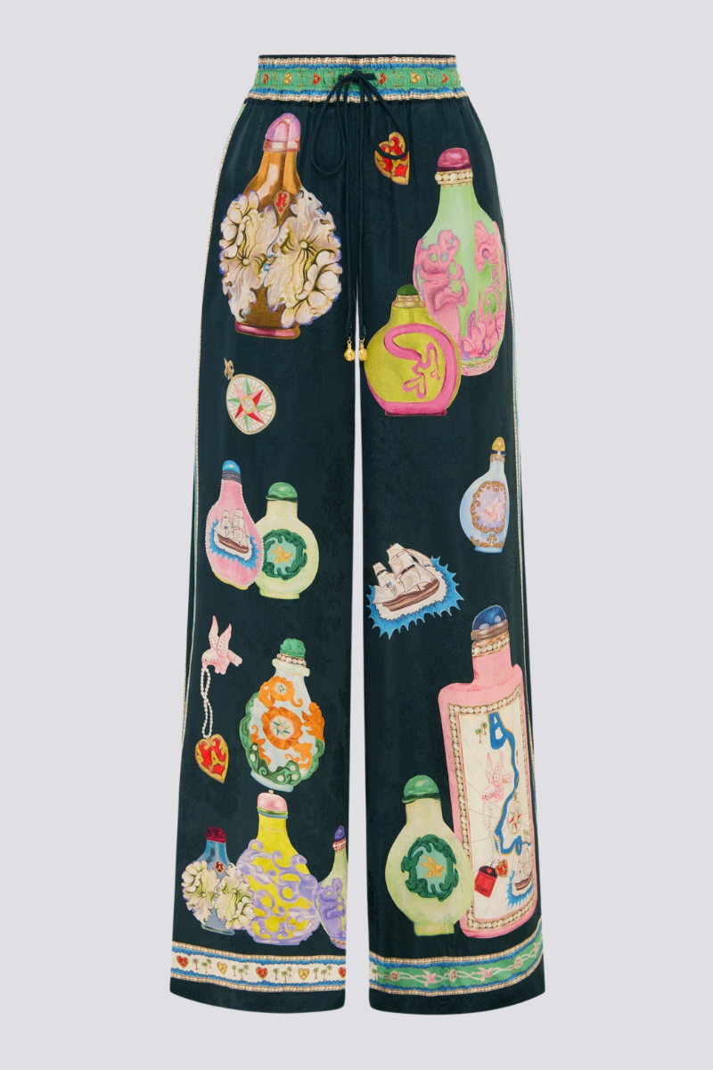 V Yakalı Desenli Pantolon Takımı