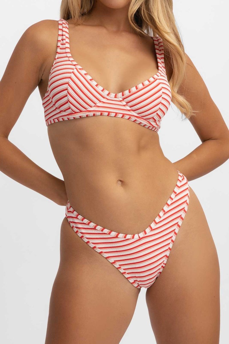 Giselle Destekli Bikini Üstü / Kırmızı Jakarlı