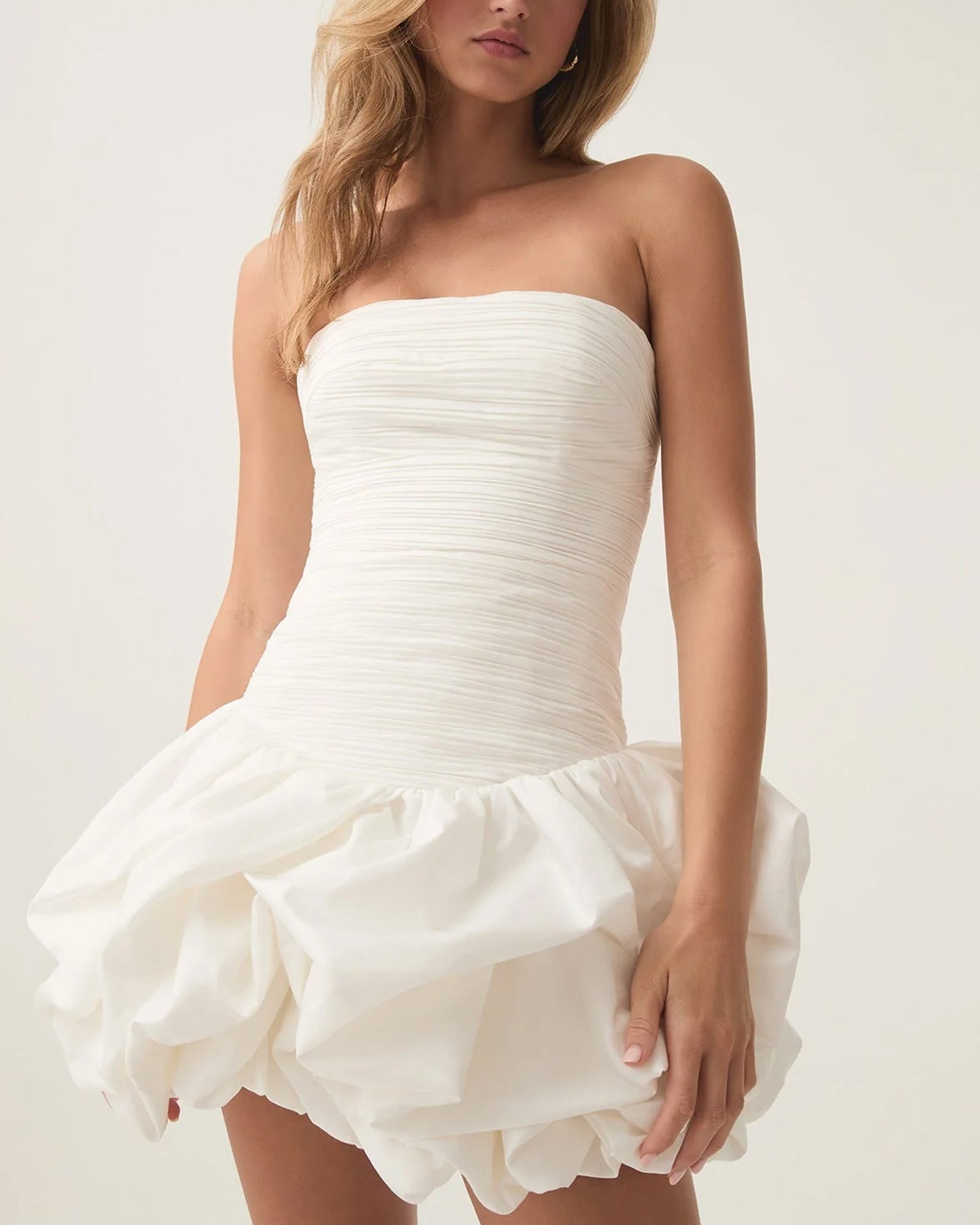 Beyaz Büzgülü Balon Etek Mini Elbise