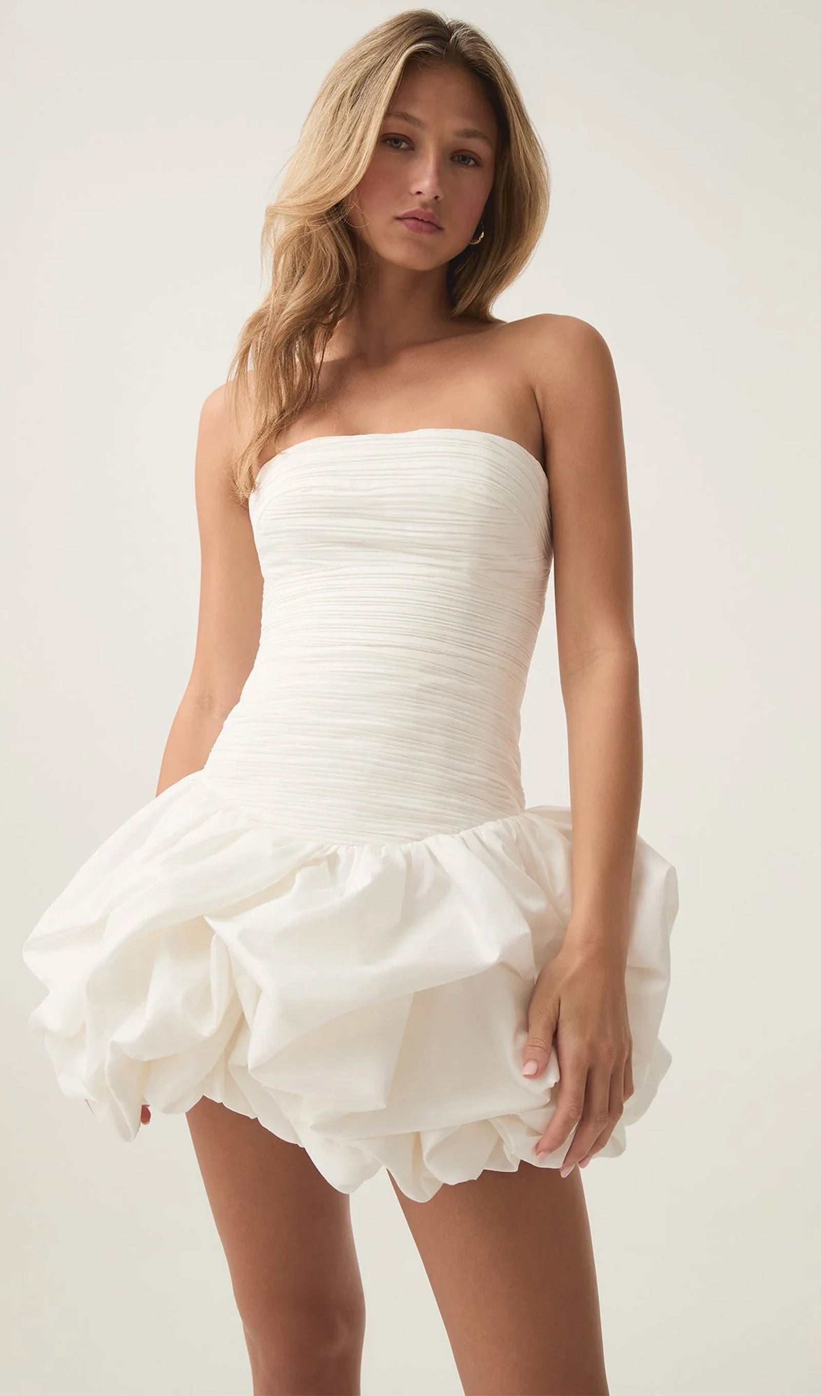 Beyaz Büzgülü Balon Etek Mini Elbise