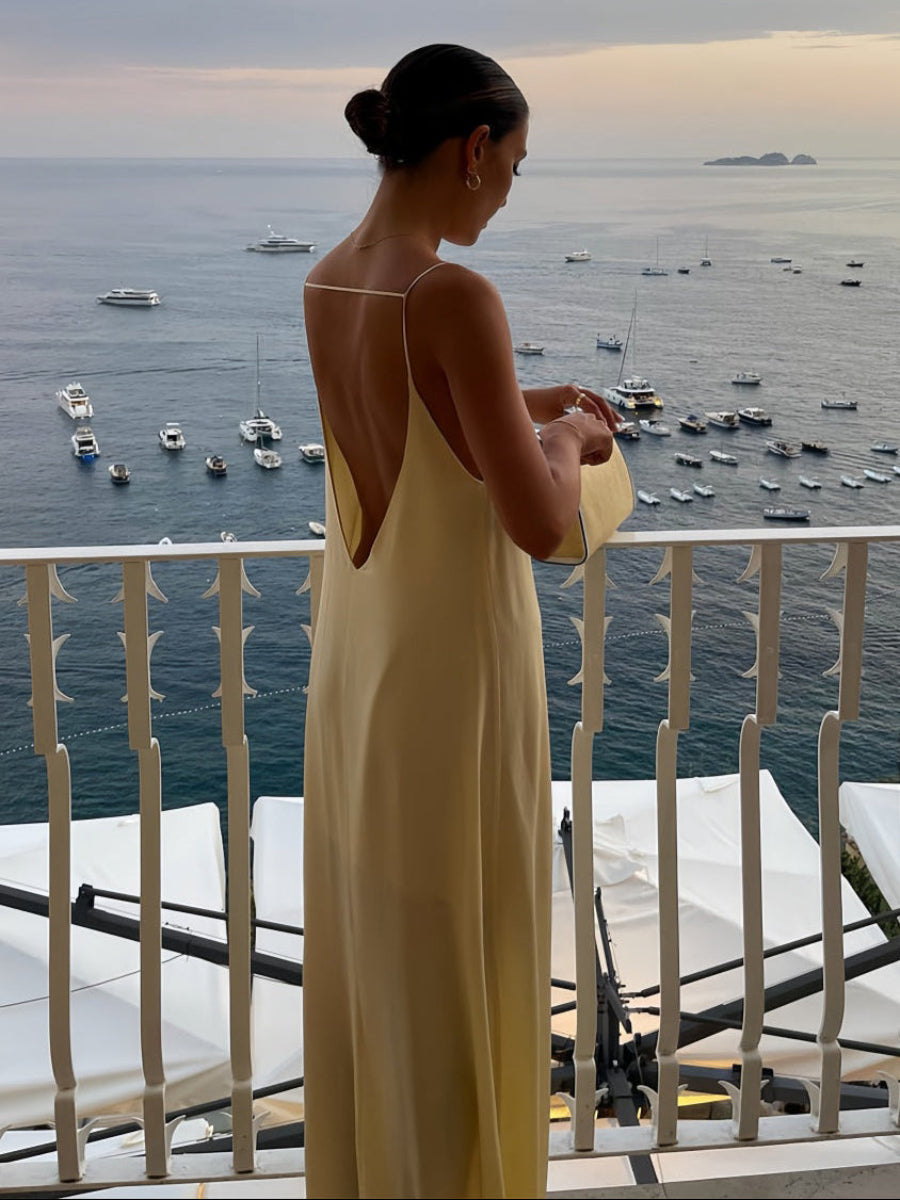 Seksi İnce Askılı Açık Sırtlı Uzun Elbise