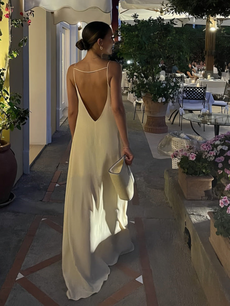 Seksi İnce Askılı Açık Sırtlı Uzun Elbise