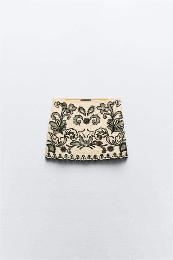 Nakışlı Çiçekli Takım