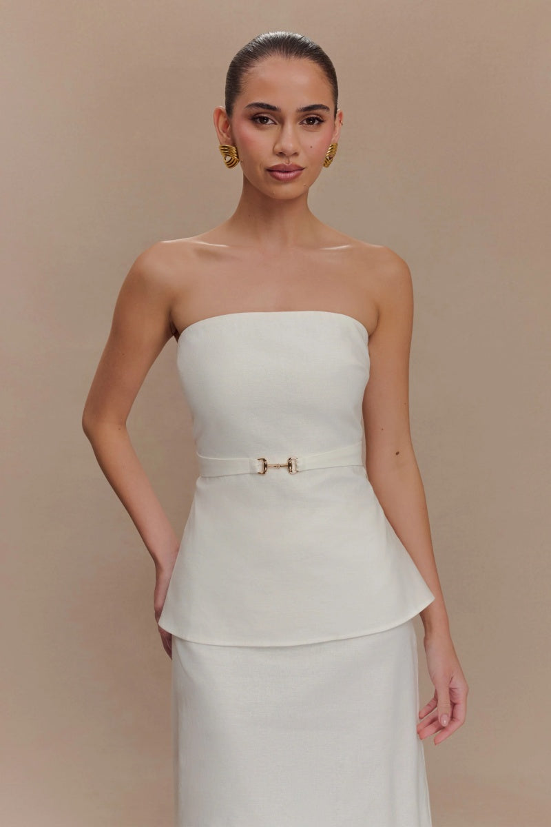 Omzu Açık Kemerli Takım