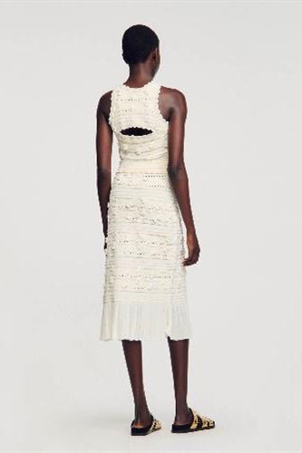 İşlemeli Delikli Triko Takım