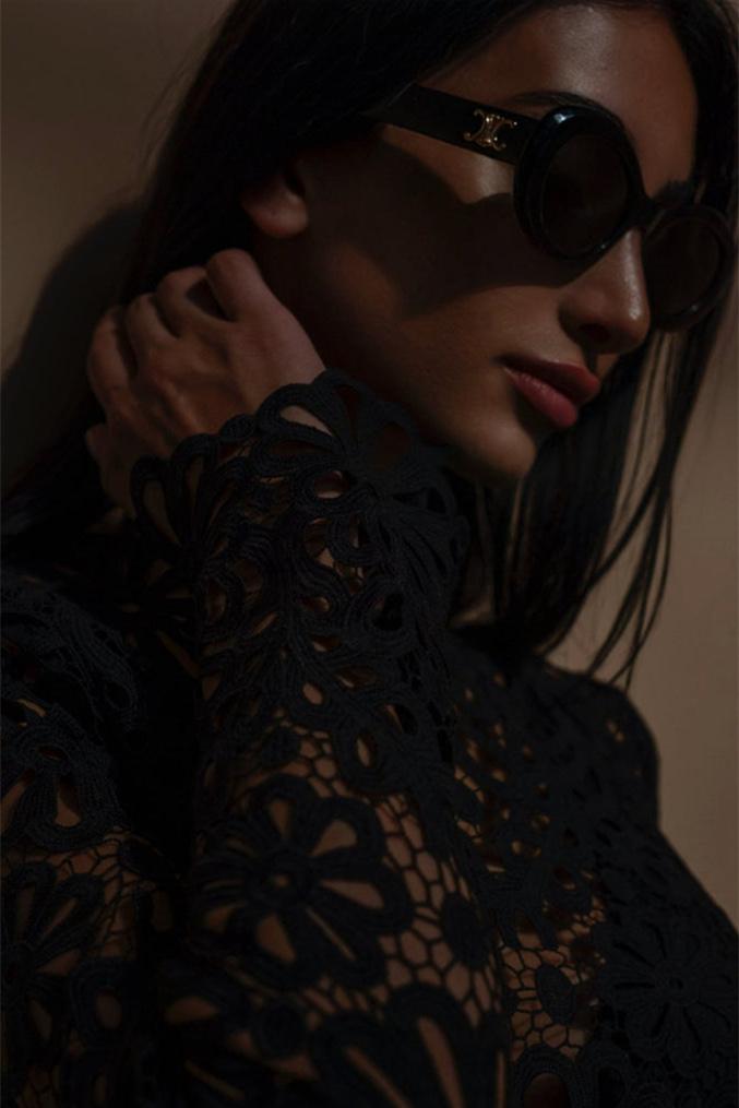 Çiçekli Delikli Takım