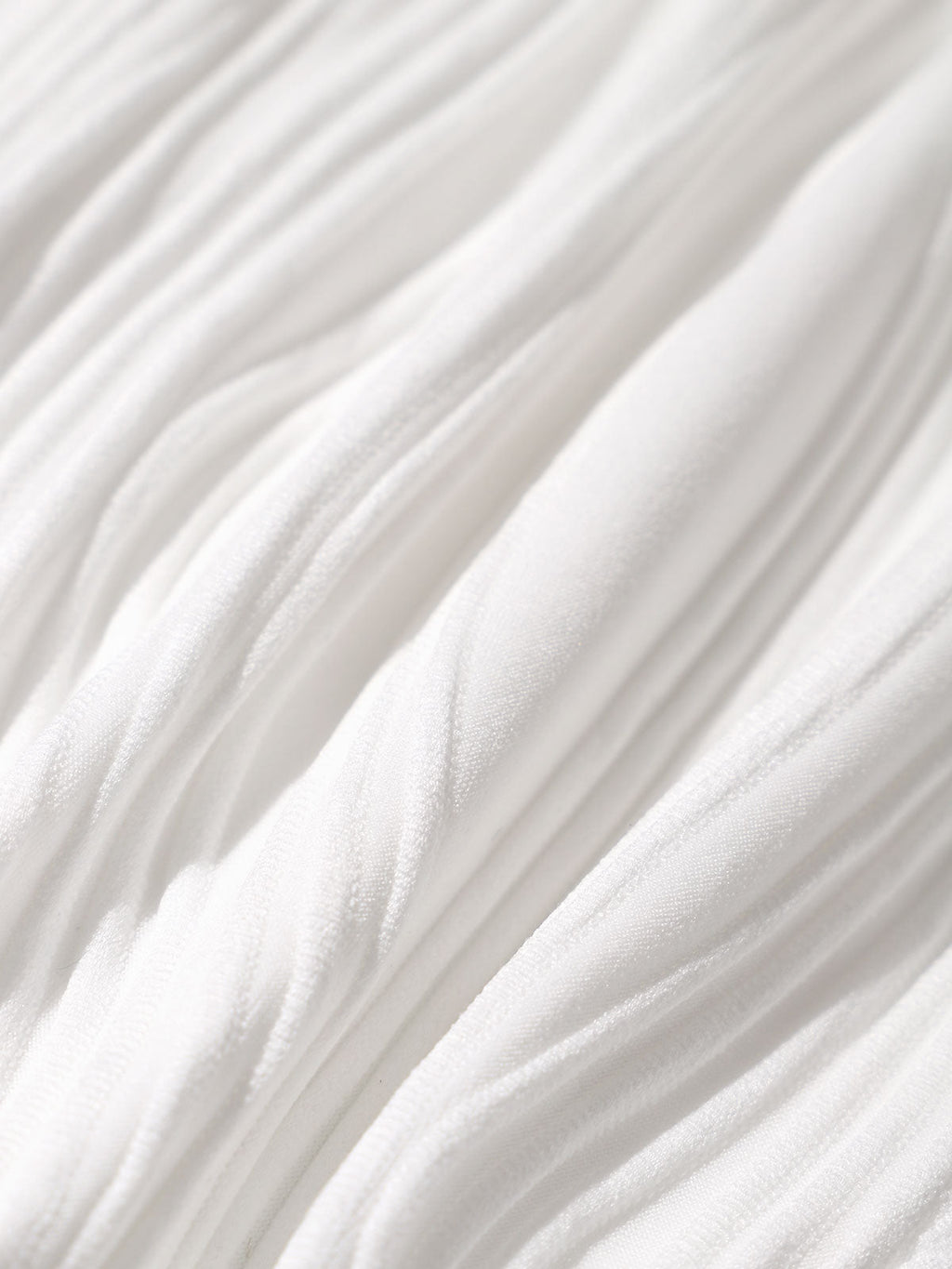 Beyaz Su Dalgası Kesimli Bikini Üstü