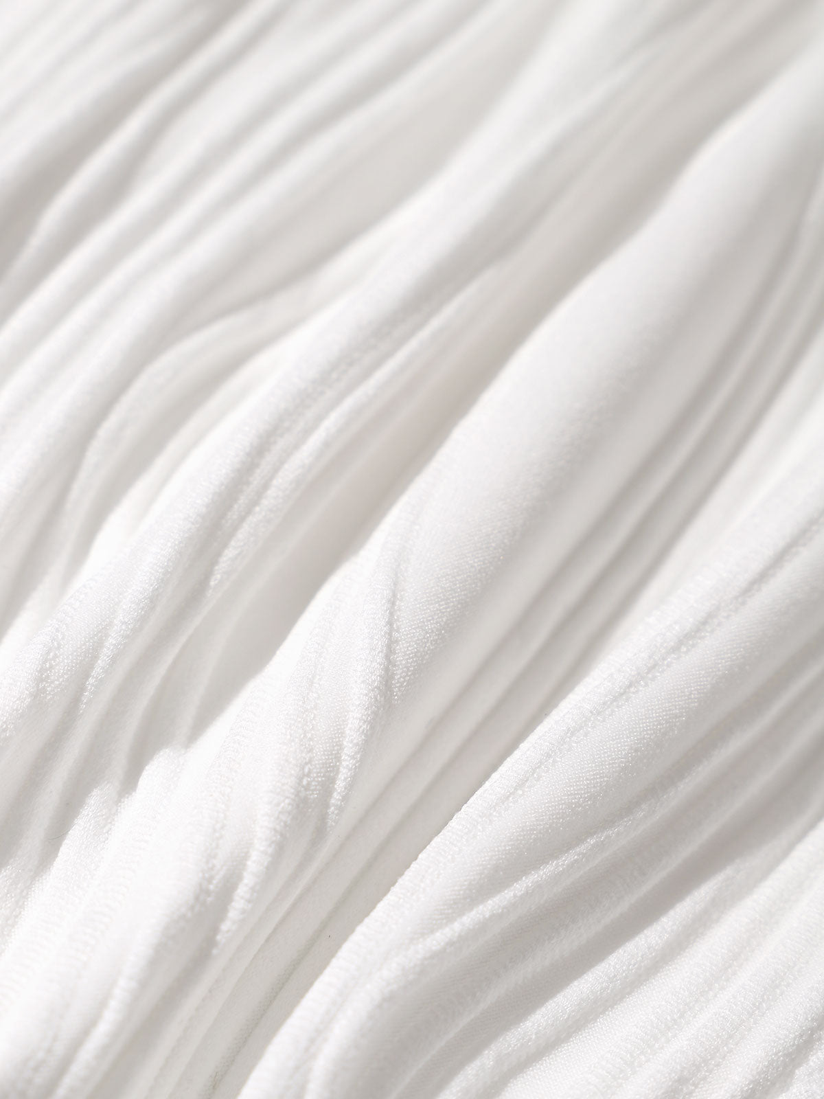 Beyaz Su Dalgası Kesimli Bikini Üstü