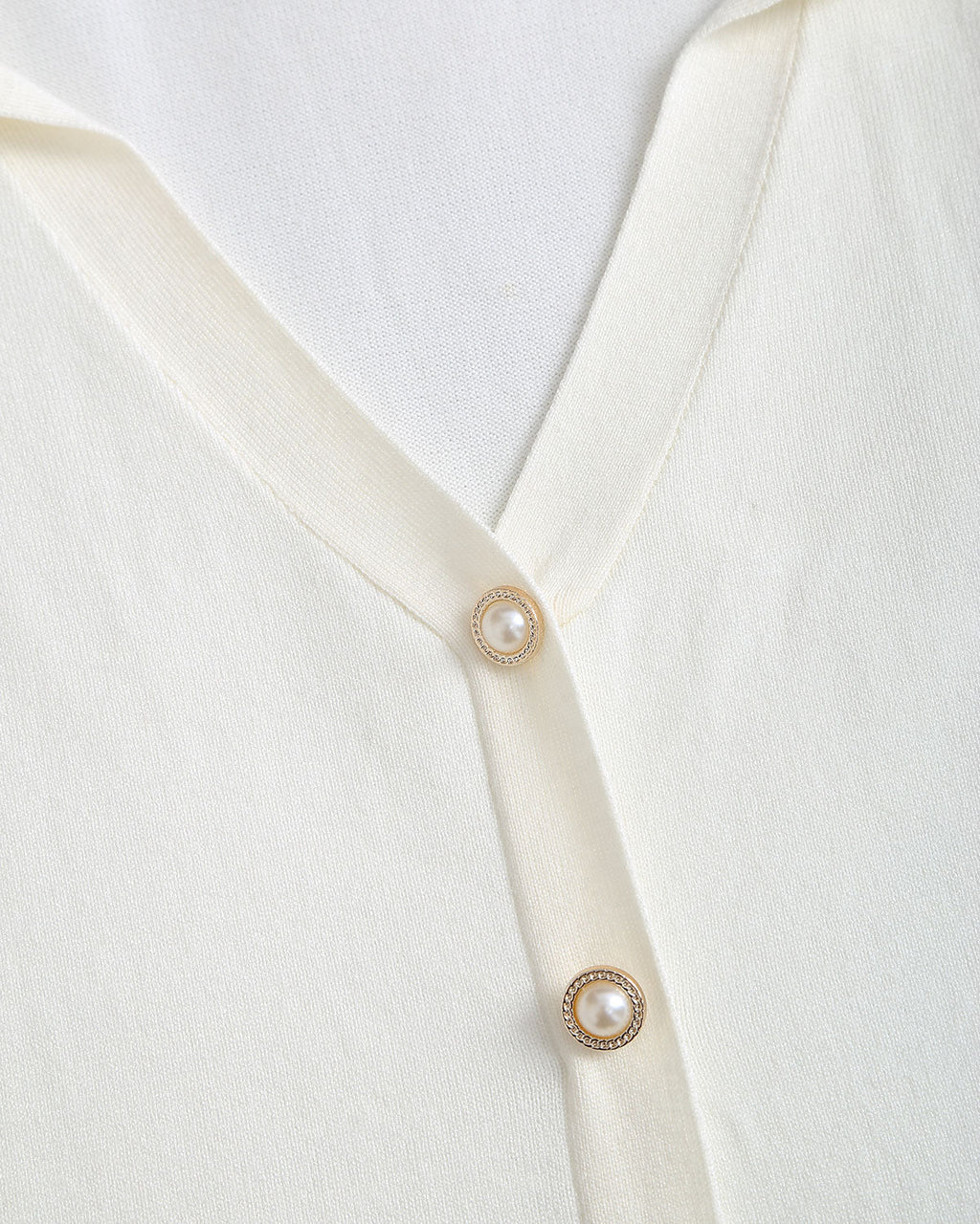 Bej Kontrast V Yaka Kazak Elbise