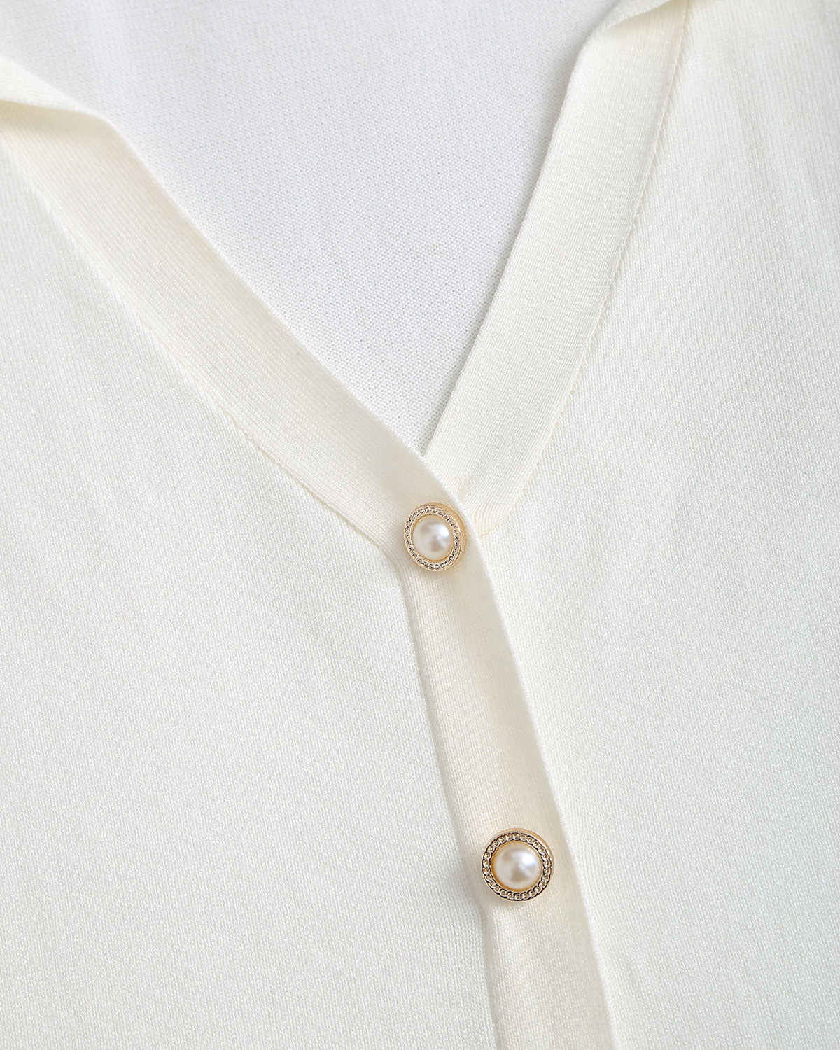 Bej Kontrast V Yaka Kazak Elbise