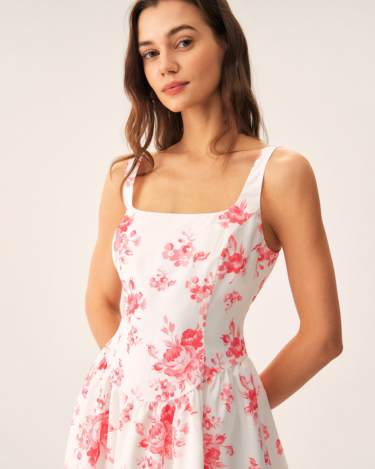 Pembe Çiçekli Dantelli Mini Elbise
