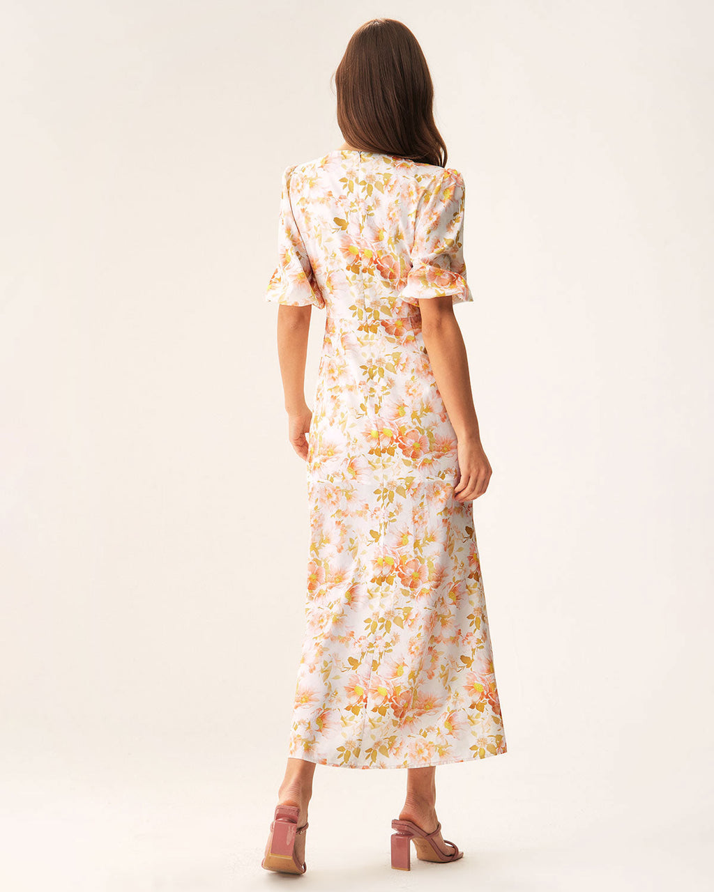 Turuncu Çiçekli V Yaka Kabarık Kol Maxi Elbise