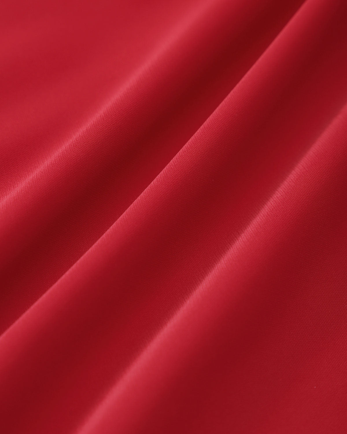 Kırmızı Kontrast Yırtmaçlı Slip Midi Elbise