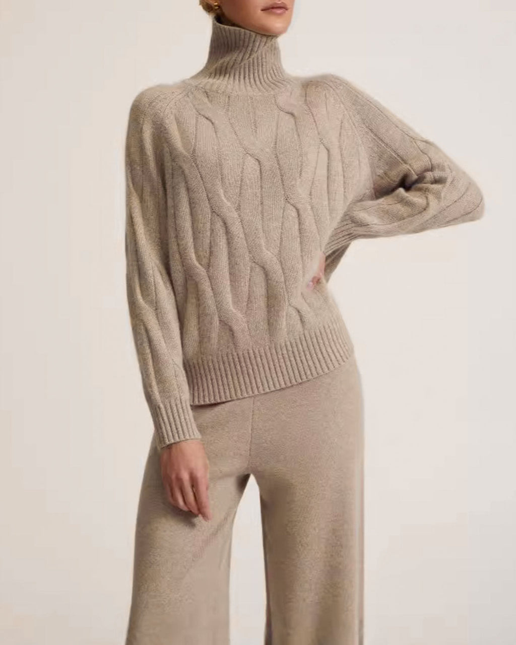 Deve Rengi Kapüşonlu Bol Kazak