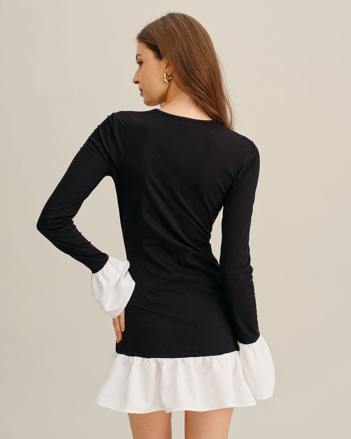 Siyah Kontrast A-Line Fırfırlı Mini Elbise