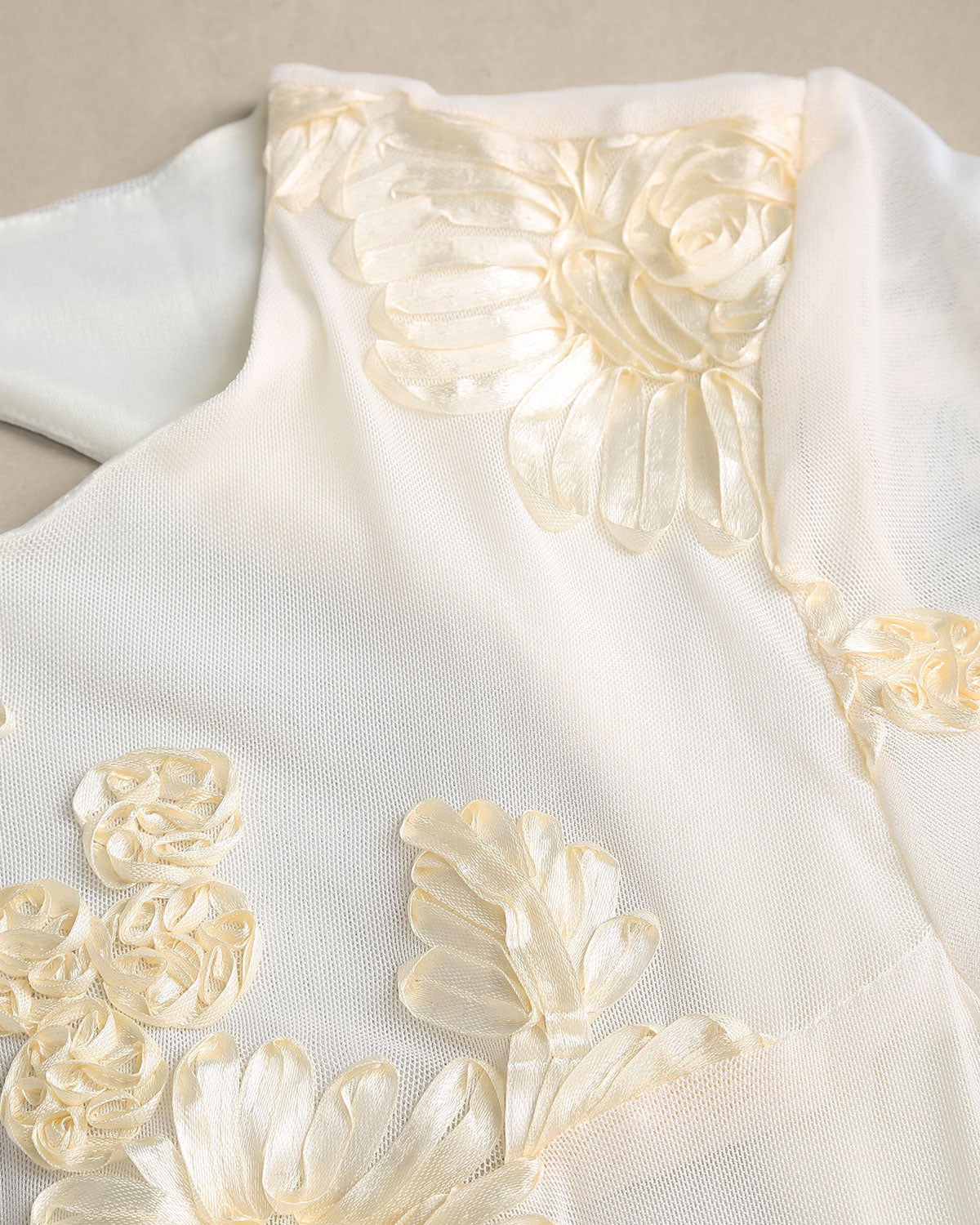 Beyaz Jakarlı Bodycon Mini Elbise