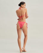 Kırmızı Çiçekli Bağcıklı Üçgen Bikini Takımı