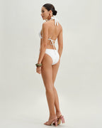 Beyaz Dokulu Halter Üçgen Bikini Takımı