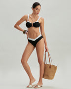 Siyah Kontrast U Yaka Üçgen Bikini Takımı