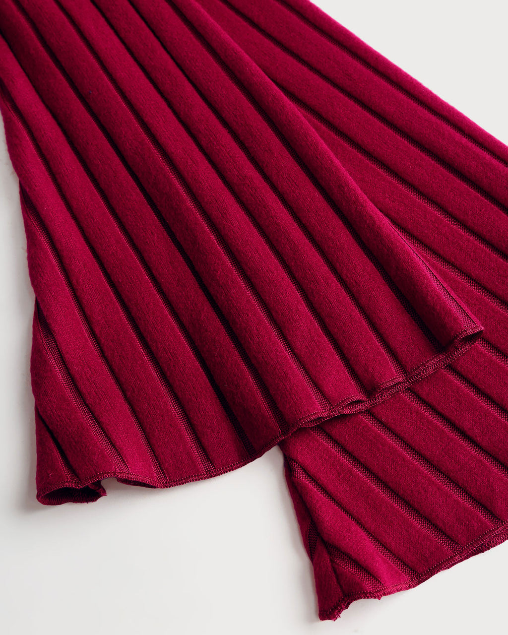 Kırmızı Örgü V Yaka Çan Kollu Kazak