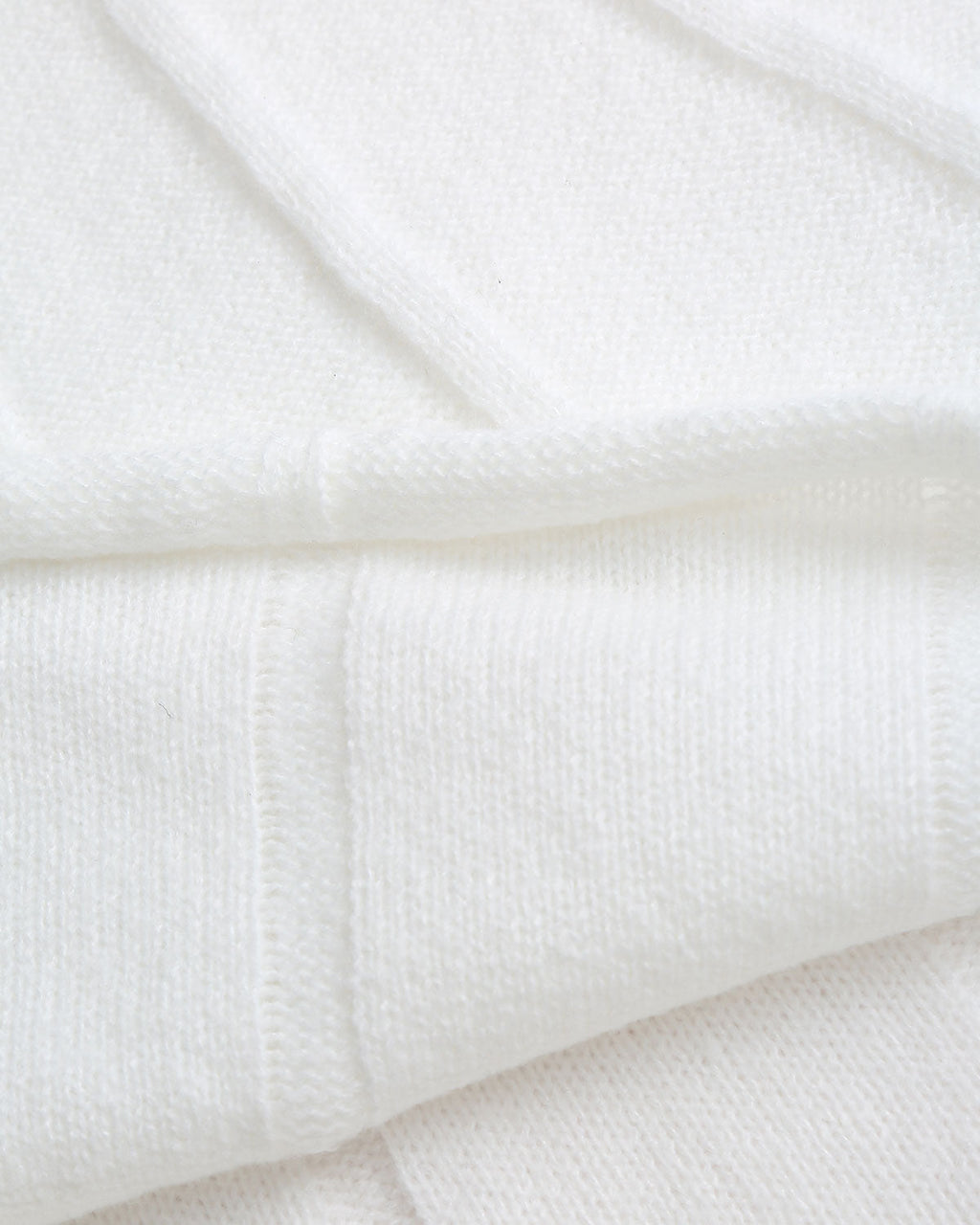 Beyaz Yuvarlak Yaka Oversized Kazak