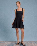 Siyah Kare Yaka Mini Elbise