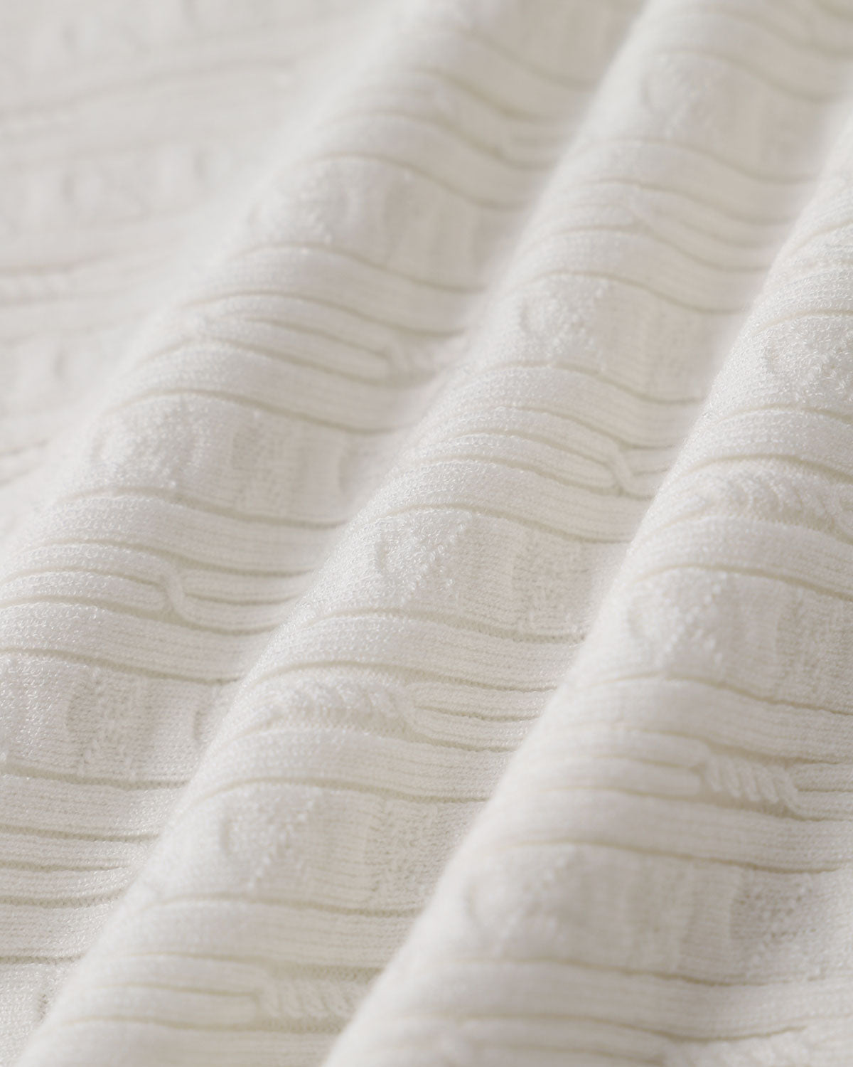 Beyaz Tığ İşi Vücuda Oturan Kazak Elbise