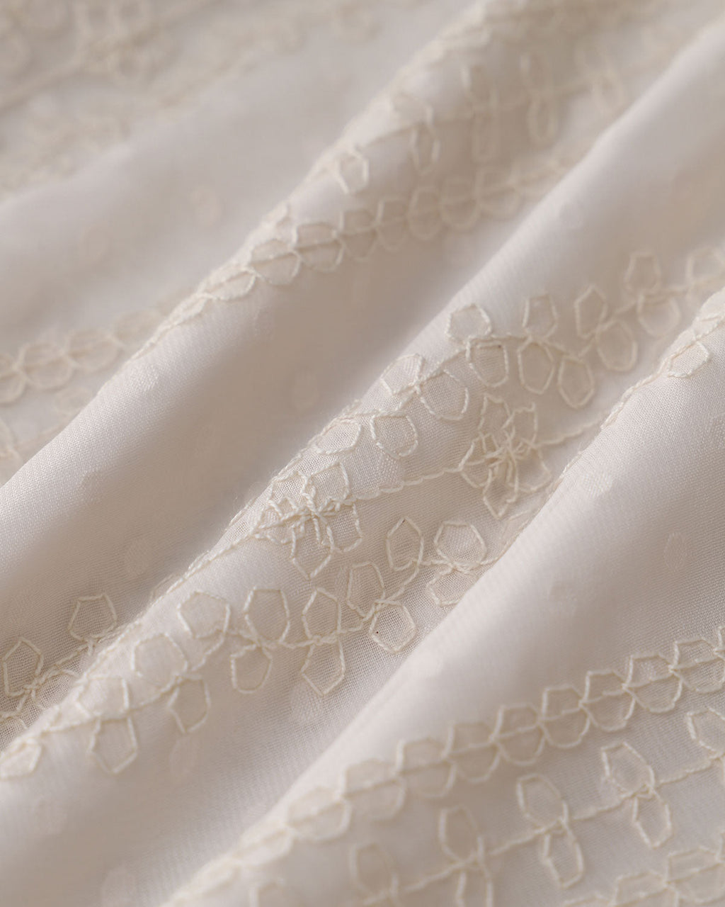 Bej Yuvarlak Yaka Kabarık Kol Tişört