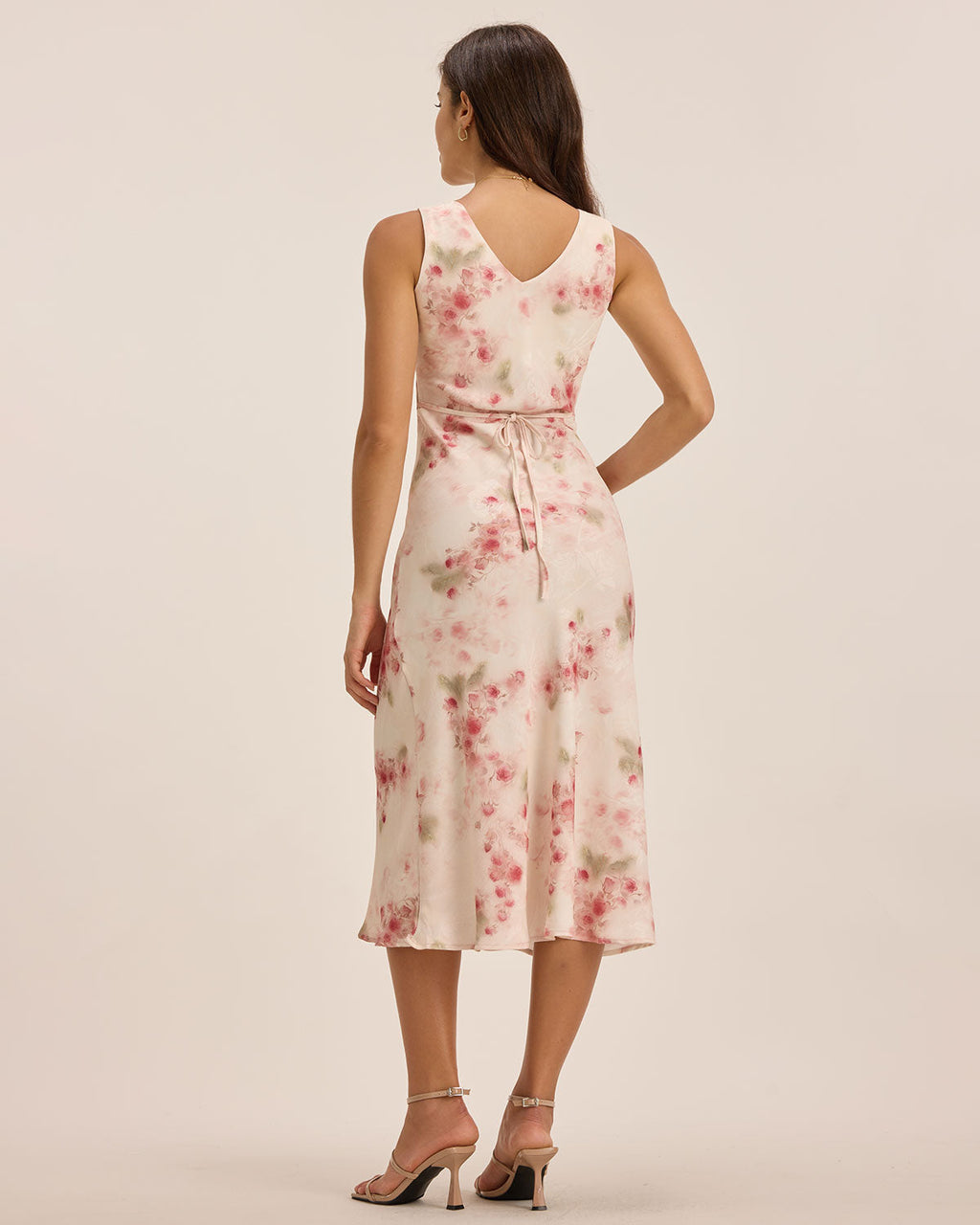 Pembe Çiçekli Kıvrımlı Kolsuz Maksi Elbise