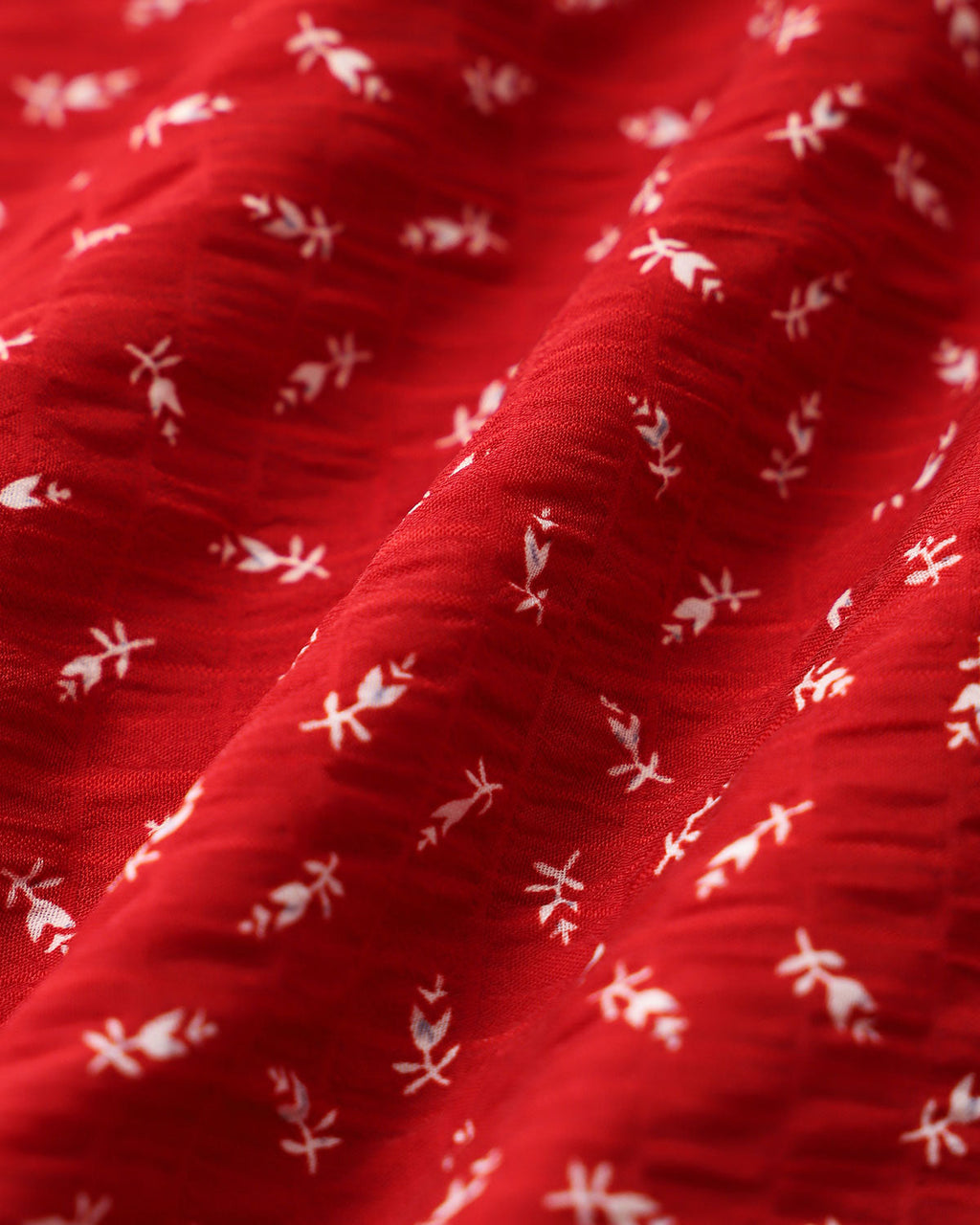 Kırmızı Çiçekli V Yaka Fırfırlı Maxi Elbise