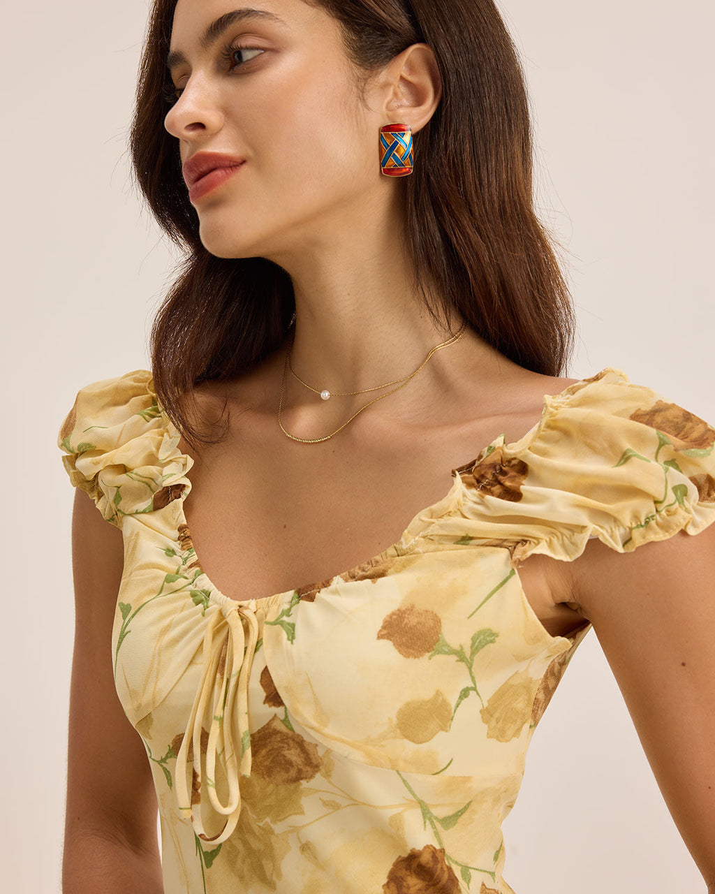 Sarı Çiçekli Kıvrımlı Kolsuz Midi Elbise