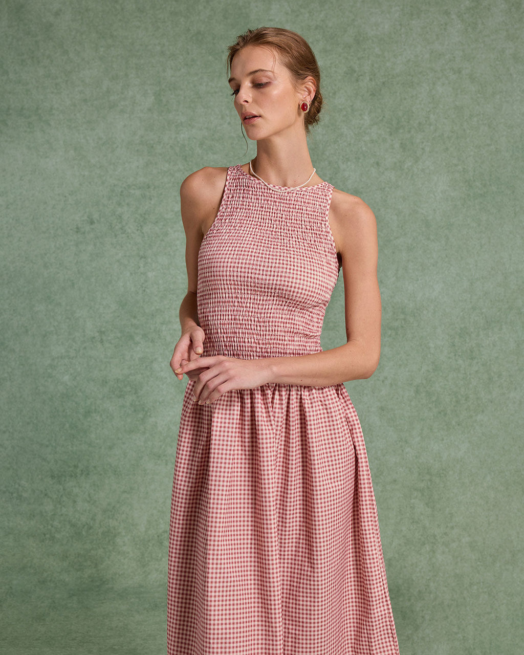 Kırmızı Kareli Büzgülü Kolsuz Midi Elbise