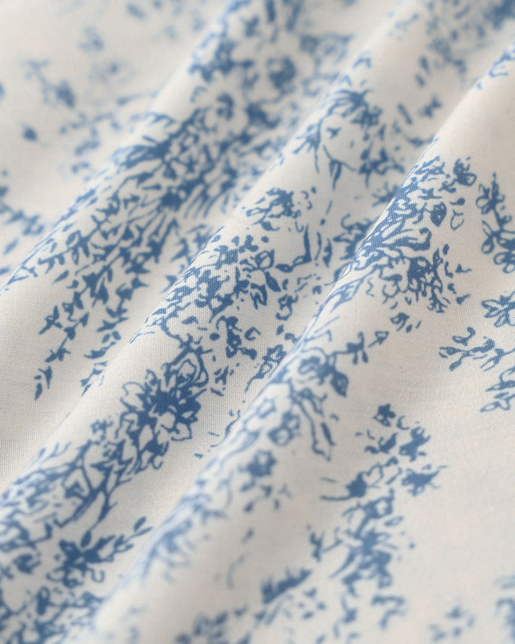 Mavi Çiçek Desenli Büzgülü Midi Elbise