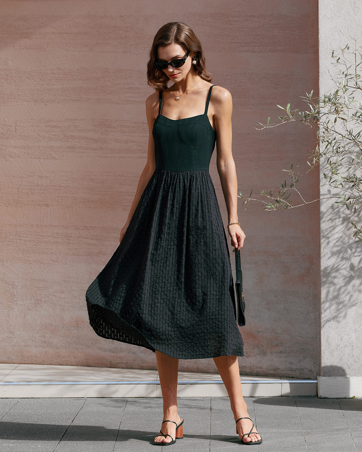 Siyah Kalp Yaka Slip Midi Elbise