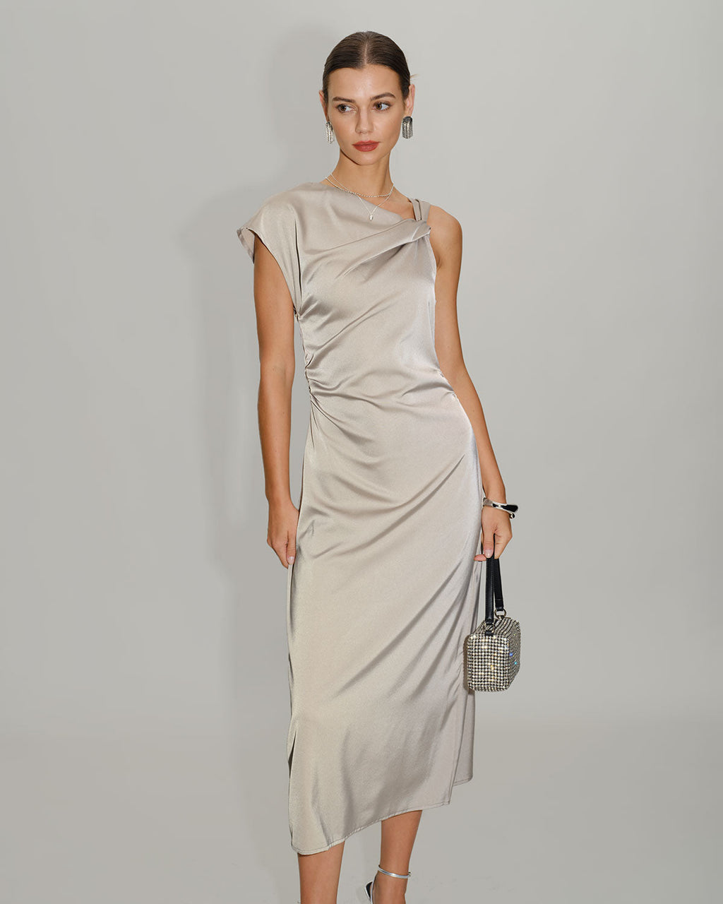 Gri Asimetrik Saten Midi Elbise