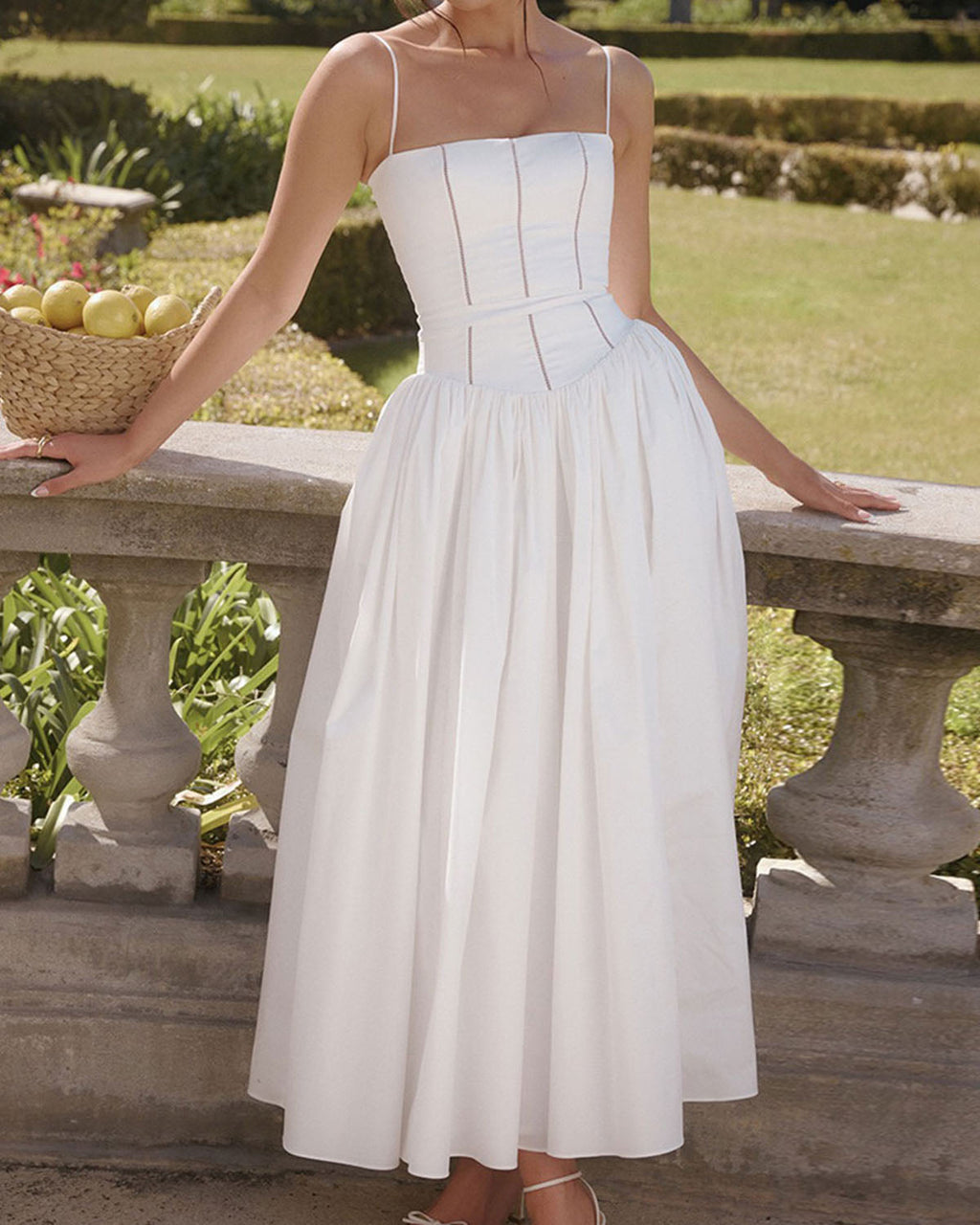 Beyaz Pileli Slip Midi Elbise