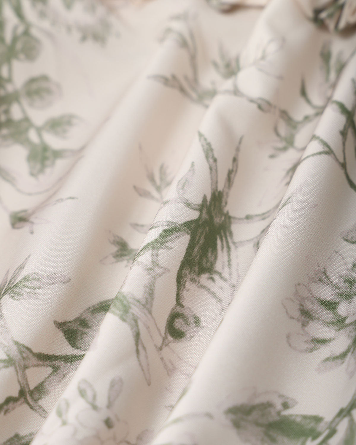 Yeşil Çiçekli Bağcıklı Midi Elbise