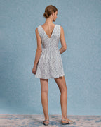 Mavi Çiçekli V Yaka Pileli Mini Elbise